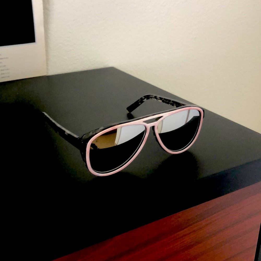 Louis Vuitton made in Italy Z2306W 907 CE 61-12 145